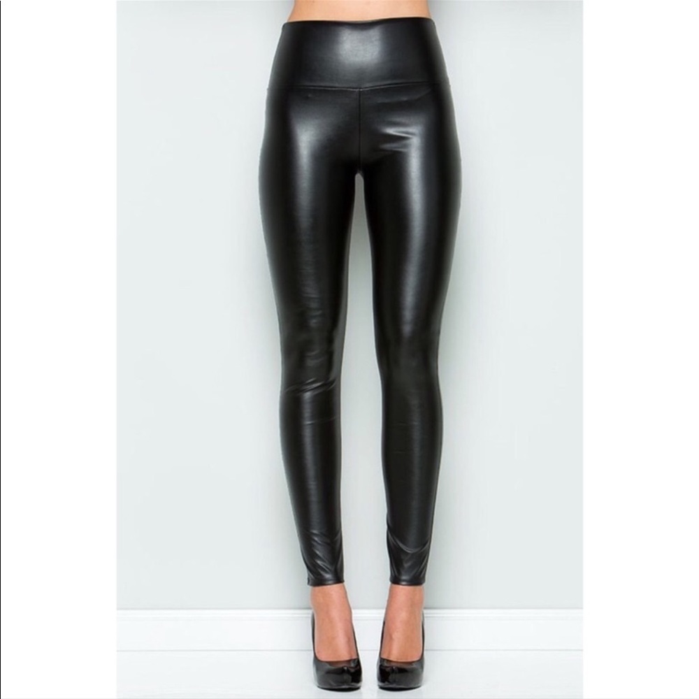 Boutique with Grace Soft & Stretchy Faux Leather Leggings NIP - Picture 5 of 11